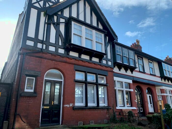 2 Bedroom Flat To Rent In Eastfield Drive, Aigburth, Liverpool, L17
