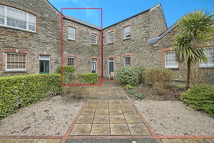 3 Bedroom Town House For Sale In Yew Tree Court, Chy Hwel, Truro, Cornwall, TR1