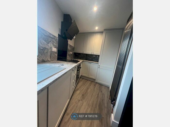 1 Bedroom Flat To Rent In Carron Street, Stoke-On-Trent, ST4