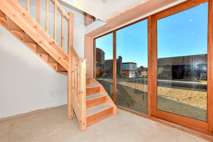 3 Bedroom Barn Conversion For Sale In Moats Lane, South Nutfield, Redhill, Surrey, RH1