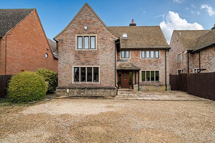 7 Bedroom Detached House For Sale In Beacon Lane, Stonehouse, GL10