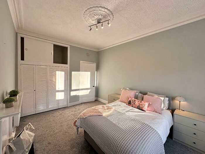 1 Bedroom Flat To Rent In Ibrox Street, Govan, Glasgow, G51