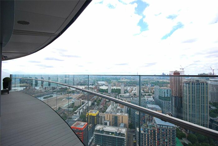 2 Bedroom Flat To Rent In Arena Tower, Crossharbour Plaza, E14