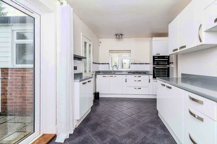 3 Bedroom Semi-Detached House To Rent In Rowan Road, Swanley, Kent, BR8