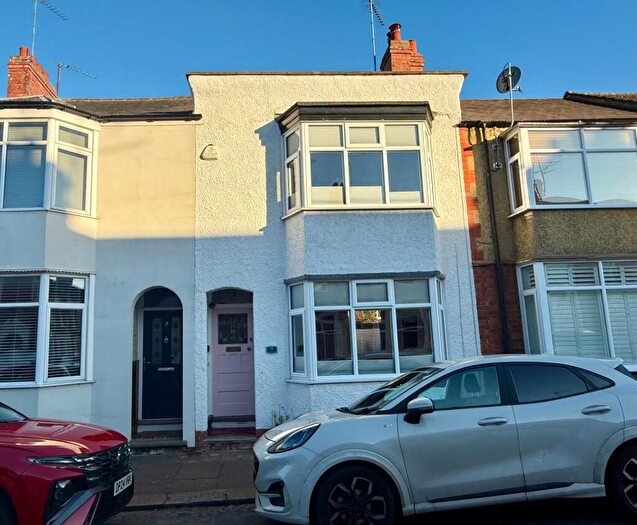 3 Bedroom Terraced House For Sale In Thursby Road, Abington, NN1