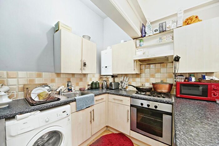 1 Bedroom Flat For Sale In Oakfield Road, Croydon, CR0
