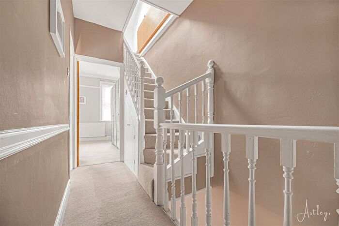 3 Bedroom Terraced House For Sale In Woodville Road, Mumbles, Swansea, SA3