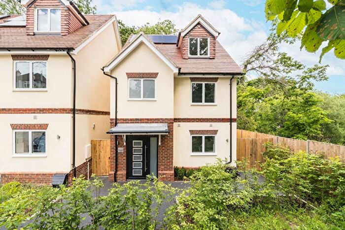 4 Bedroom Property To Rent In Pollards Hill North, Streatham, SW16