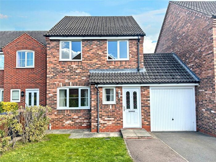 3 Bedroom Semi-Detached House To Rent In Richard Close, Melton Mowbray, Leicestershire, LE13