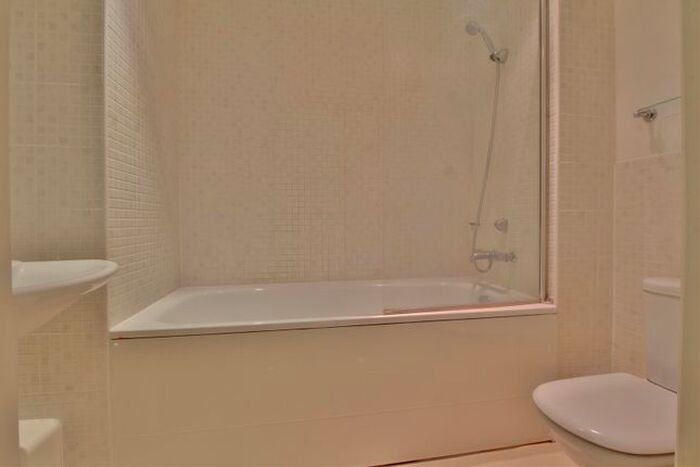 1 Bedroom Flat To Rent In Barge Arm East, The Docks, Gloucester, GL1