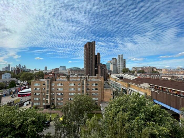 3 Bedroom Flat To Rent In Windmill Walk, London, SE1