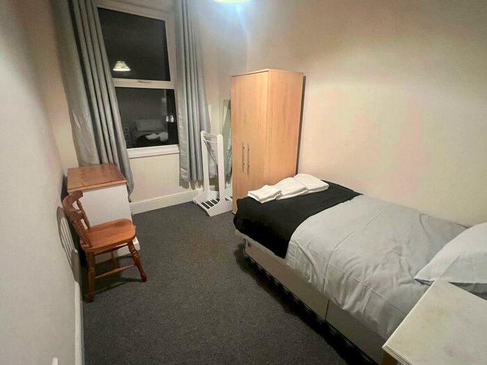 1 Bedroom House To Rent In Powerscourt Road, Portsmouth, PO2