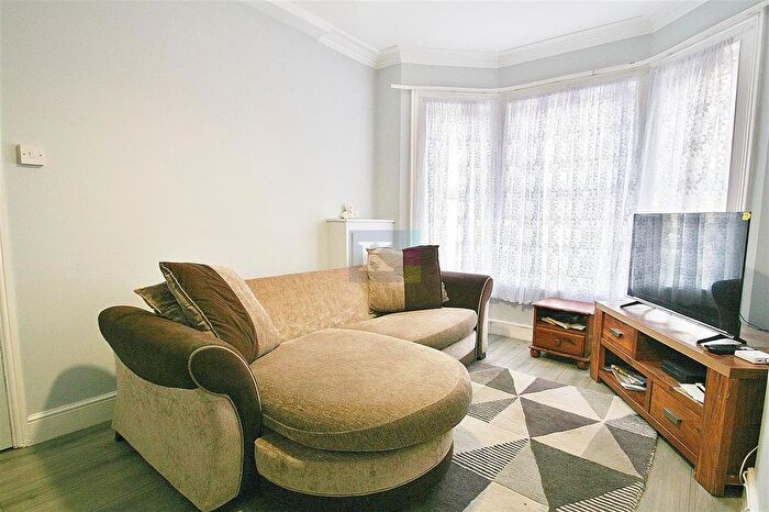 3 Bedroom Terraced House To Rent In Cromwell Road, Hayes, UB3