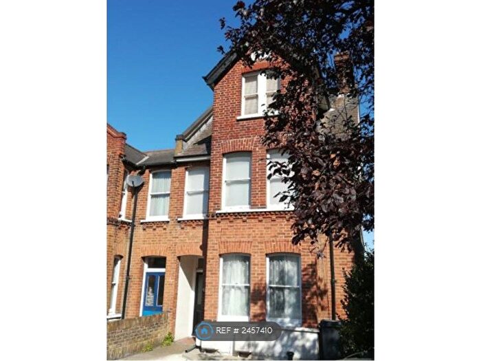 1 Bedroom Flat To Rent In The Brent, Dartford, DA1