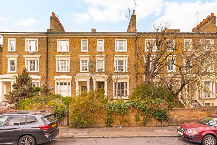 1 Bedroom Flat To Rent In Victoria Park Road, Victoria Park, E9