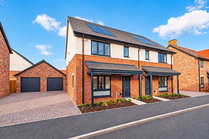 3 Bedroom Semi-Detached House For Sale In Tribune Road, Warsash, Southampton, Hampshire, SO31