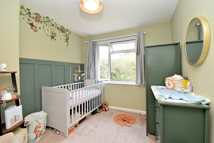 2 Bedroom House For Sale In The Crescent, Caerphilly, CF83