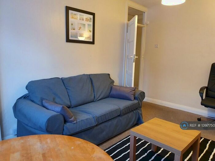 1 Bedroom Flat To Rent In Carlyon Road, Alperton, HA0