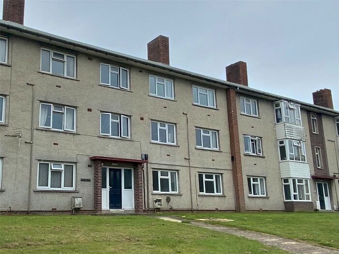 Studio To Rent In Fleming Crescent, Haverfordwest, Pembrokeshire, SA61
