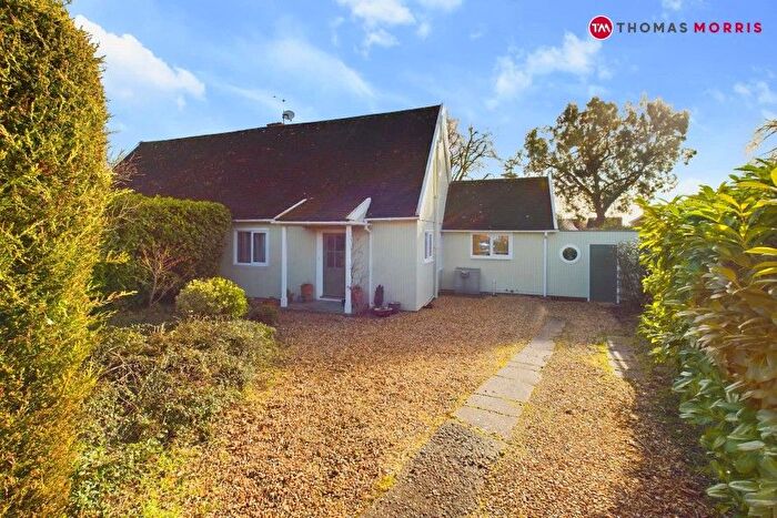 3 Bedroom Semi-Detached House For Sale In Brockholt Road, Caxton, Cambridge, Cambridgeshire, CB23