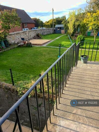 3 Bedroom Flat To Rent In Foulford Road, Cowdenbeath, KY4