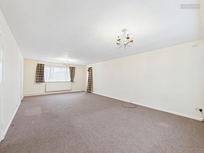 3 Bedroom Detached Bungalow For Sale In Thurlaston Close, Peterborough, PE3