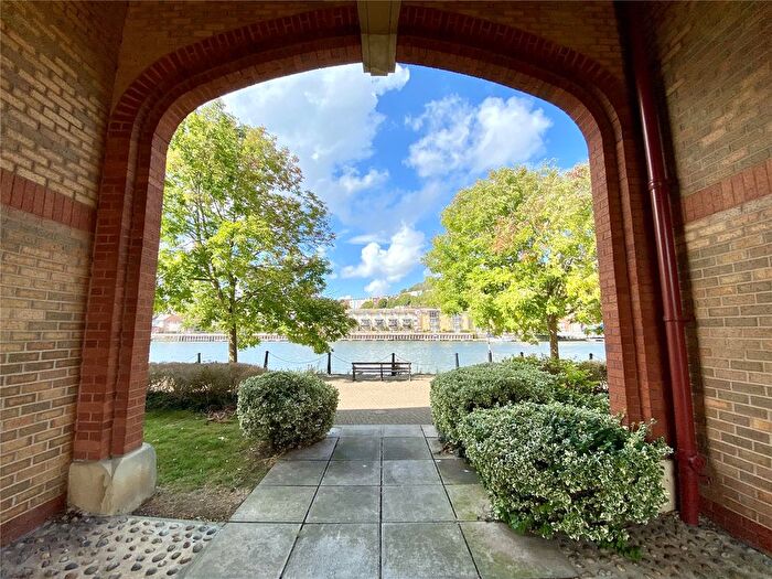 2 Bedroom Maisonette To Rent In John Cabot Court, Cumberland Close, Bristol, BS1