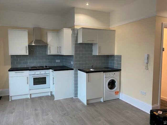 4 Bedroom Flat To Rent In Portswood Road, Portswood, Southampton, SO17