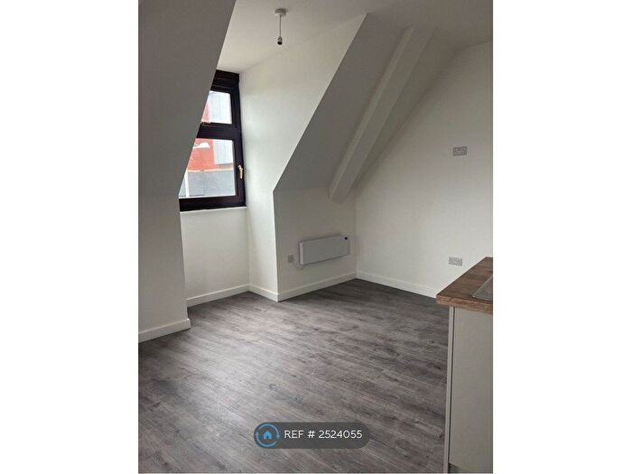 2 Bedroom Flat To Rent In Marefair, Northampton, NN1