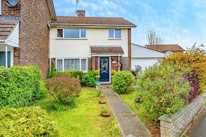 3 Bedroom Link Detached House For Sale In Gadebridge Road, Hemel Hempstead, HP1