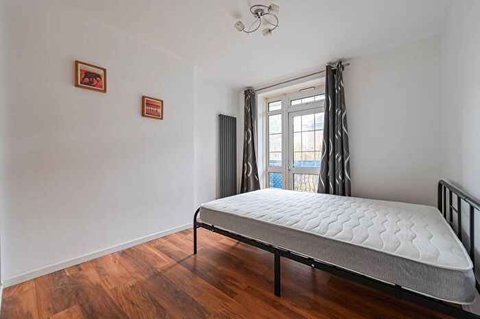1 Bedroom Flat To Rent In Grenada House, Westferry, London, E14