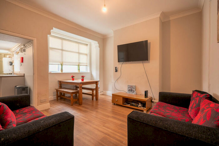 1 Bedroom Terraced House To Rent In Carholme Road, Lincoln, LN1