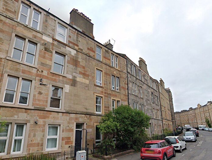 1 Bedroom Flat To Rent In Caledonian Crescent, Edinburgh, EH11