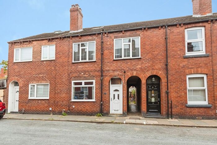 3 Bedroom Terraced House For Sale In George Street, Normanton, West Yorkshire, WF6