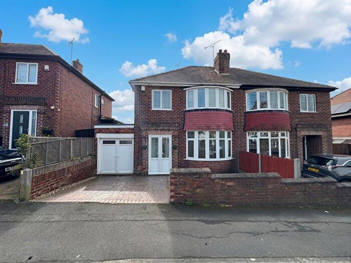 3 Bedroom Semi Detached House For Sale In Carlton Avenue, Worksop, S81