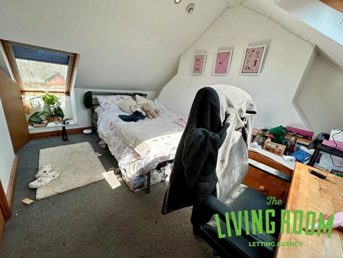 5 Bedroom House To Rent In Lisvane Street, Cathays, Cardiff, CF24