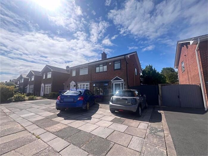 2 Bedroom Semi-Detached House To Rent In Golf Open - Dodworth Avenue, Southport - Sleeps, PR8