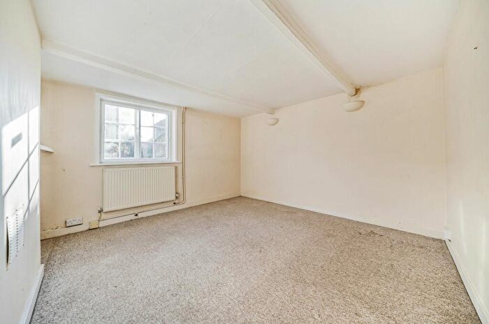 3 Bedroom Terraced House For Sale In St. Pancras, Chichester, PO19