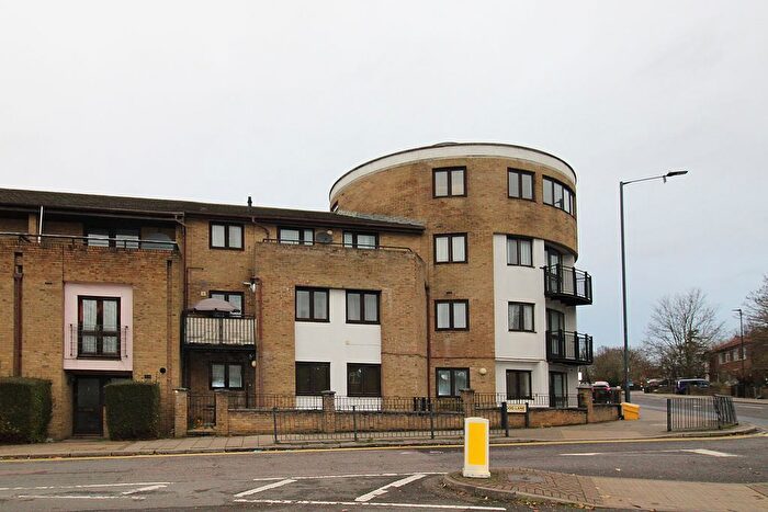 2 Bedroom Flat To Rent In Neasden Lane, London, NW10