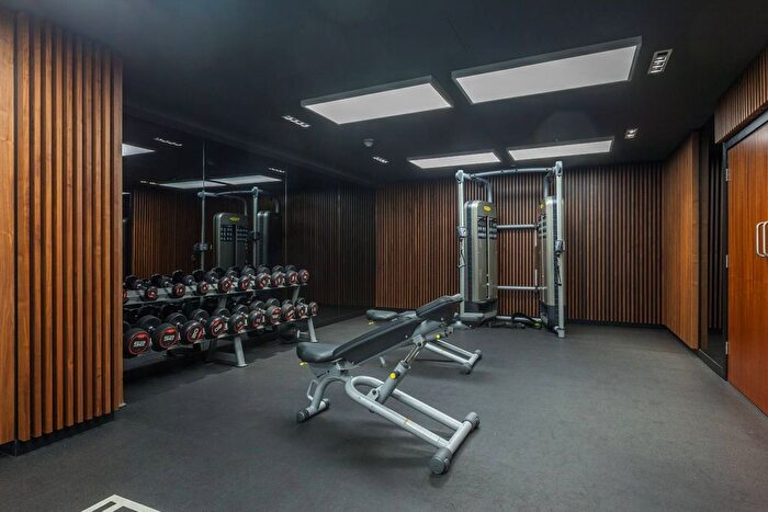 2 Bedroom Flat To Rent In Rotherhithe New Road, Bermondsey, London, SE16