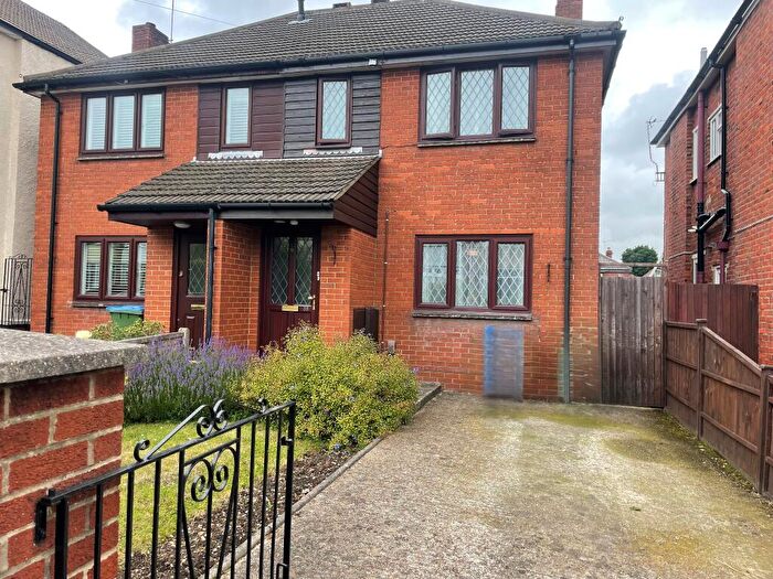 2 Bedroom Semi Detached House To Rent In St James Road, SO15