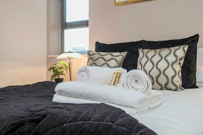 1 Bedroom Flat To Rent In New Park Road, London, SW2