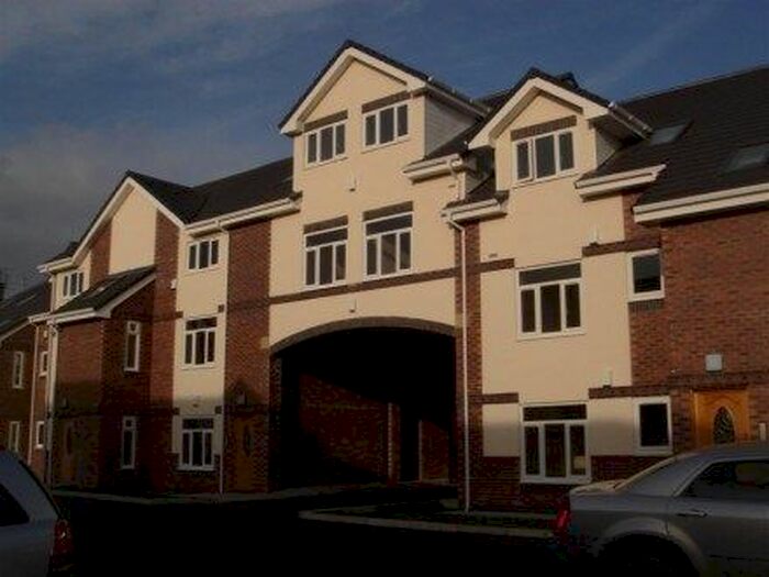 3 Bedroom Flat To Rent In Pilch Lane, Knotty Ash, Liverpool, L14