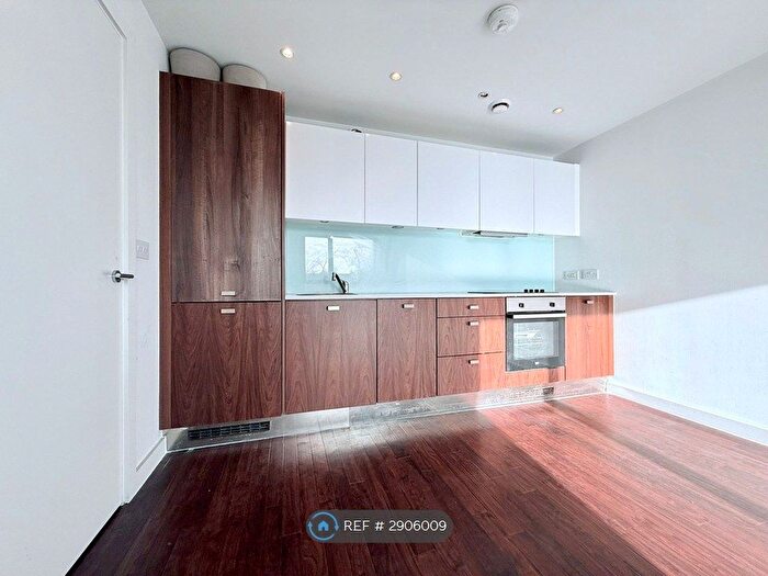 1 Bedroom Flat To Rent In The Icon, Basildon, SS14