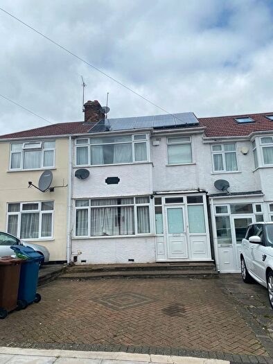 3 Bedroom Terraced House For Sale In Whistler Gardens, Edgware, HA8