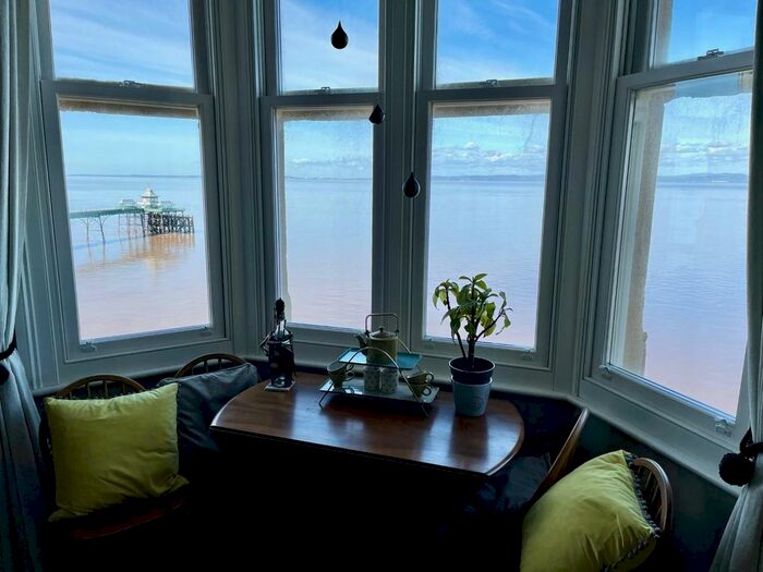 3 Bedroom Flat To Rent In Marine Parade, Clevedon, BS21