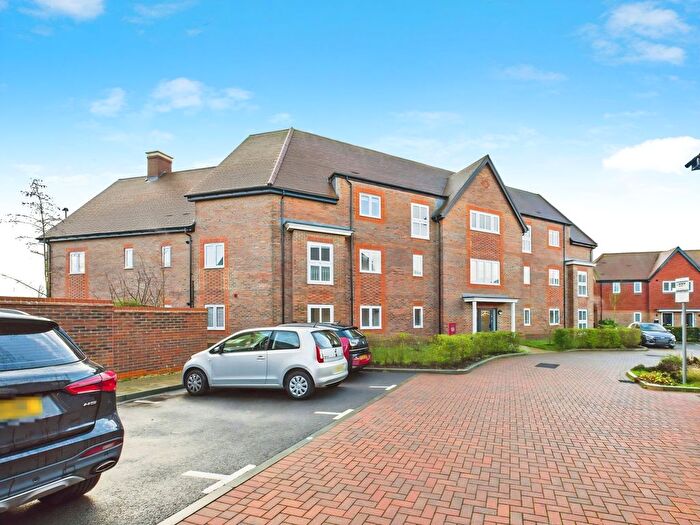 1 Bedroom Flat For Sale In Buttercup Road, Horsham, RH12