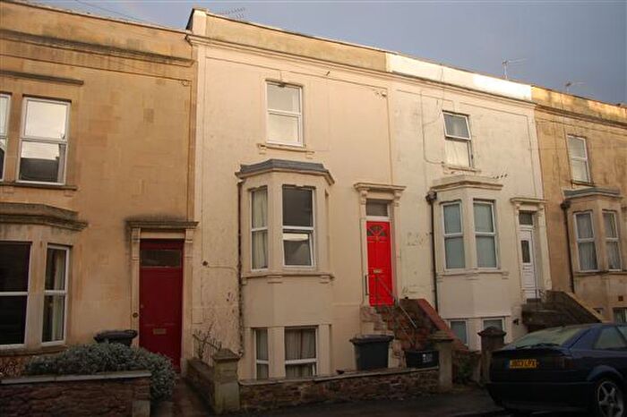 4 Bedroom Maisonette To Rent In Upper Maisonette, Brighton Road, BS6