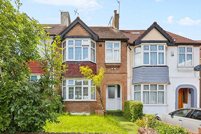 3 Bedroom Terraced House For Sale In Greenford Avenue, Hanwell, W7