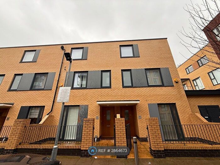 4 Bedroom Terraced House To Rent In Barham Terrace, London, NW9